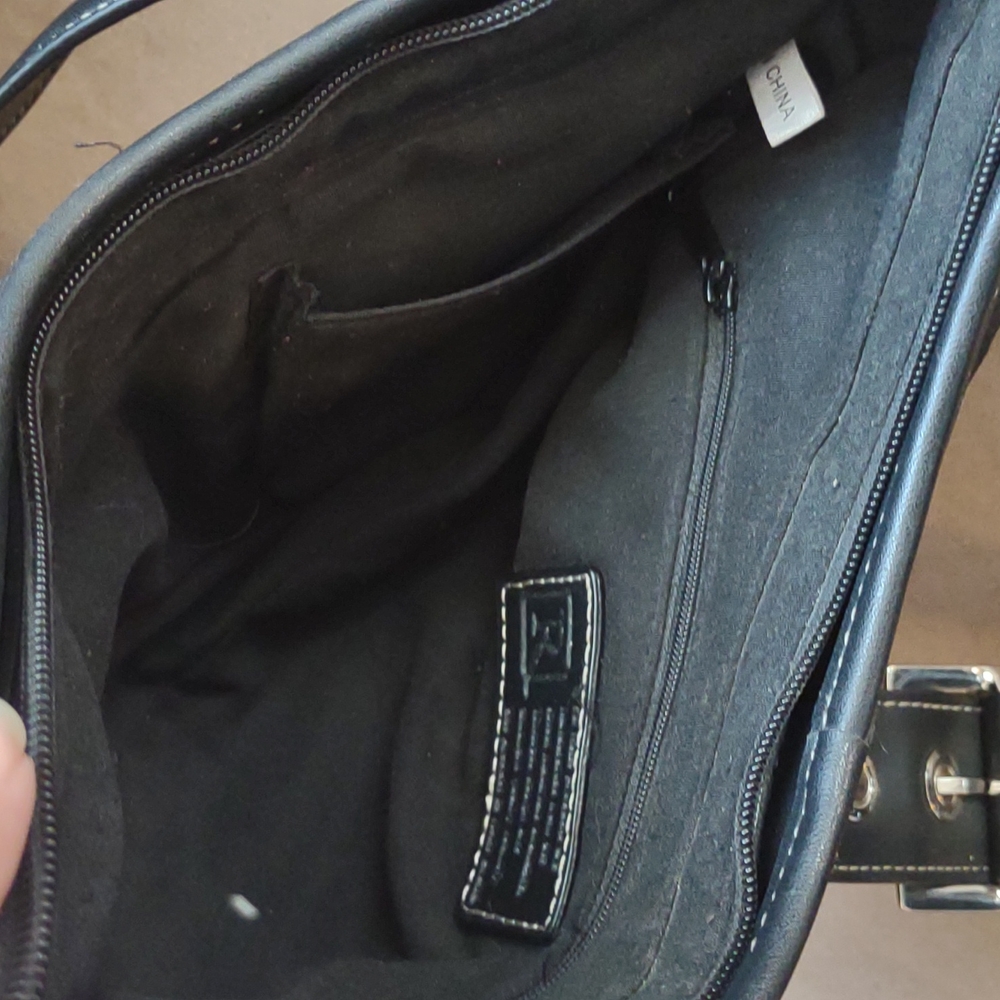 Relic Black Purse/Handbag - Picture 8 of 10